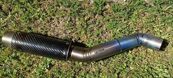 Aprilia Tuono V4R - 7