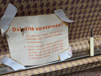 retro ČSSR pletací stroj rok 1962 socializmus - 7
