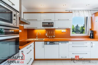 Prodej, domy/rodinný, 218 m2, Fučíkova 260, 53345 Čeperka, P - 7