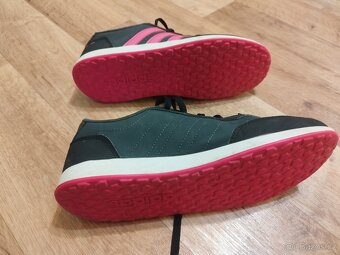dívčí obuv Adidas vel. 38 - 7