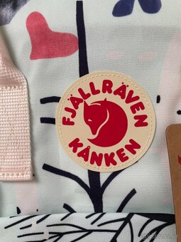 Nový batoh Fjällräven Kanken Artforest - 7