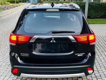 Mitsubishi Outlander 2.0i BENZÍN 2017 MANUÁL LED KAMERA 2WD - 7
