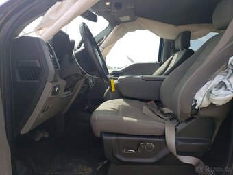 Ford F150 SuperCrew - 5.0L 4x4 w/Rear Wheel Drv 2015 - 7