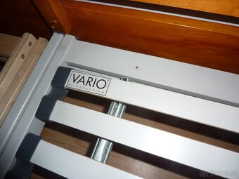 Dřevěná manželská postel 180 x 200 cm - 7