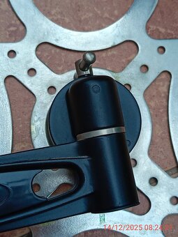 Držák na Televizi nebo PC monitor. - 7