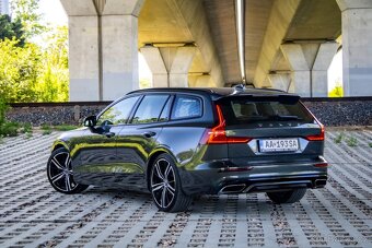 Volvo V60 B4 MildHybrid Momentum Pro AT8 - 7