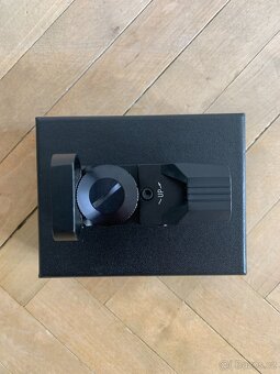 Red dot kolimátor - 20 mm rail - 4 režimy - 2 barvy - 7