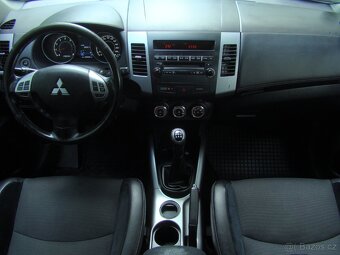 Mitsubishi Outlander 2.0i MIVEC - 7