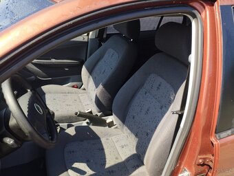 Škoda fabia1 1.4 MPI - 7