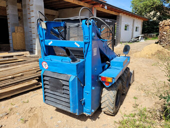 Smykový nakladač UNC 750 na prodej - 7