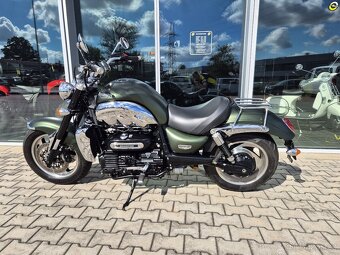 Triumph Rocket III Roadster - 7