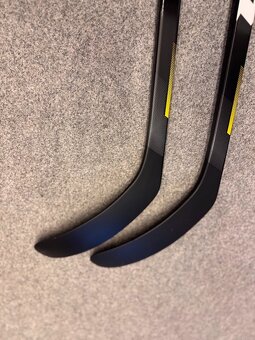 HOKEJKA CCM SUPERTACKS 9260 flex 65/29 - 7