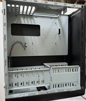 Staré PC součástky - Grafické karty, mechaniky, Monitor - 7