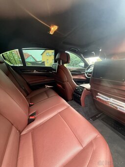 BMW 750 xDrive F01 LCI - 7
