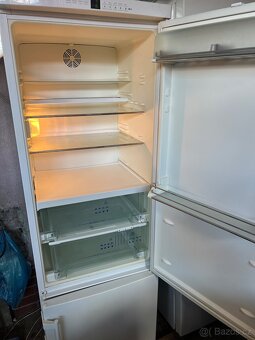 Prodám Lednice Bosch liebherr, mrazáky Beko Whirpool - 7