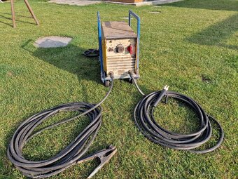 Svářečka UTA-200-1 + elektrody a náhradní kabely - 7