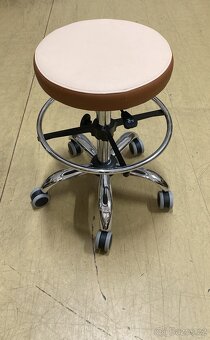 Nové židle pracovní - 7