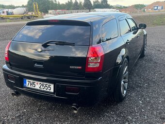 Chrysler 300C 6,1 SRT-8 - 7