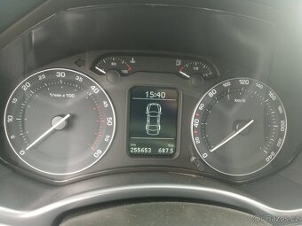 Škoda Octavia Scaut 2,0Tdi-103kw, 4x4, r.v.2008, tažné - 7