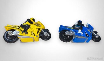 Hot Wheels motorky – Crank ’Em, Side by Side | Závodní set - 7