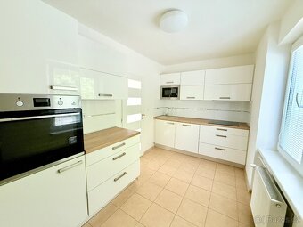 🏡 Prodej bytu 2+1 s garáží, terasou a zahradou - Nová Ves - 7