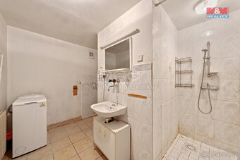 Prodej rodinného domu, 268 m², Janov - 7