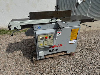 Srovnávačka s protahem SICAR C 2500 - 7