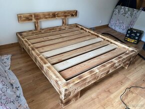 Postel z masivu na zakázku - 7