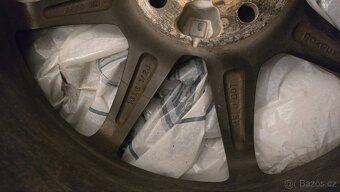 16" Kola Mazda + pneu - 7