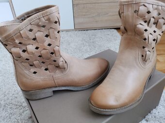 Kožené boty zn. Baťa - 7
