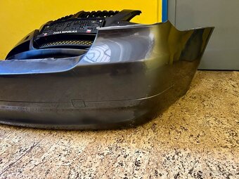 BMW e90 nárazníky a prahy - 7