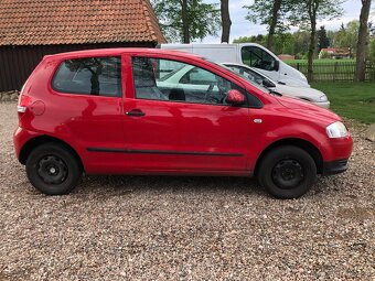 VW Fox 1.2 HTP 40kW, rok 2005 - 7
