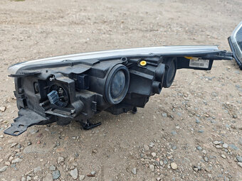 Přední xenony, led světla Ford Kuga MK2 facelift - 7