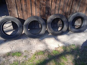 Prodám letní pneu 215/ 60 R 16 - 7