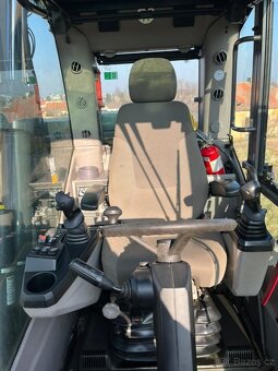 Kolové rypadlo Volvo EWR150E - 7