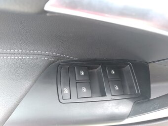 OPEL INSIGNIA 2.0 CDTI 125kW, ČR,SERVISKA,NAVI - 7