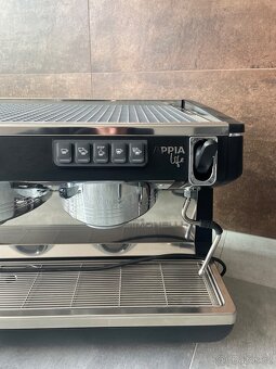 Top Kávovar Nuova Simonelli Appia Life 2 GR+paky - 7