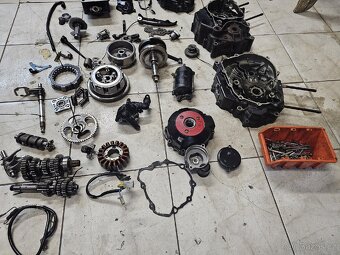 Části motoru Daelim VJF 125 VJF125 Roadsport Roadwin - 7