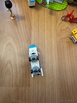 Stavebnice Nemocnice v Heartlake + LEGO 2x - 7