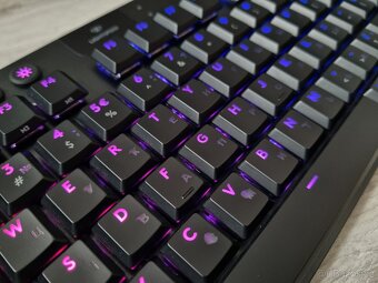 Mechanická klávesnice Logitech G915 TKL GL Tactile - 7