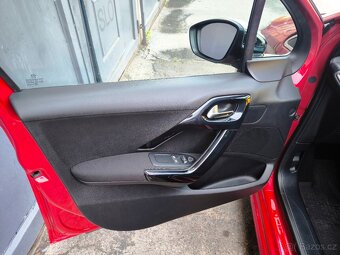 Peugeot 208 1.2PT/81kW Allure AUTOMAT 1.maj, ČR, 37.000km - 7