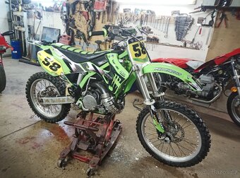Kawasaki kx250 - 7