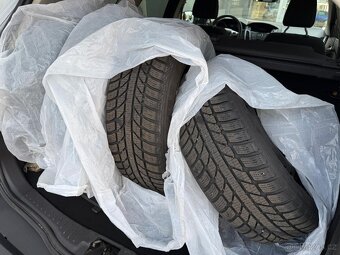 Ford Focus Combi benzín r.v. 2011 - 7