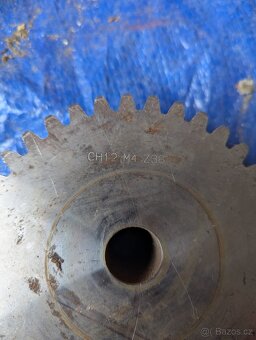 Čelní ozubená kola M4 36Z , 16Z - c. nabídněte - 7