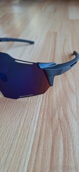 NOVÉ moderní sportovní sluneční brýle - 7