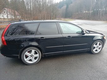 Prodám Volvo V50 2,4D5 - 7