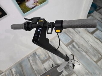 Elektricka kolobezka Ninebot G30LE - 7