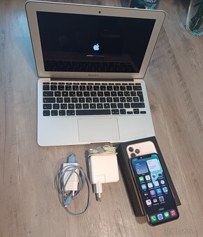 Iphone 11pro 256gb + Apple MacBook Air (Mid 2013 - 7