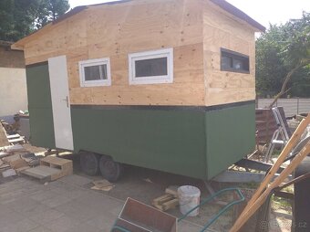Karavan na pevné stání - 7
