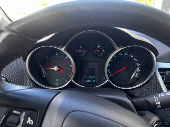 Chevrolet Cruze 2.0TDi SportsLine | 120 kW | Najeto 161 xxx - 7